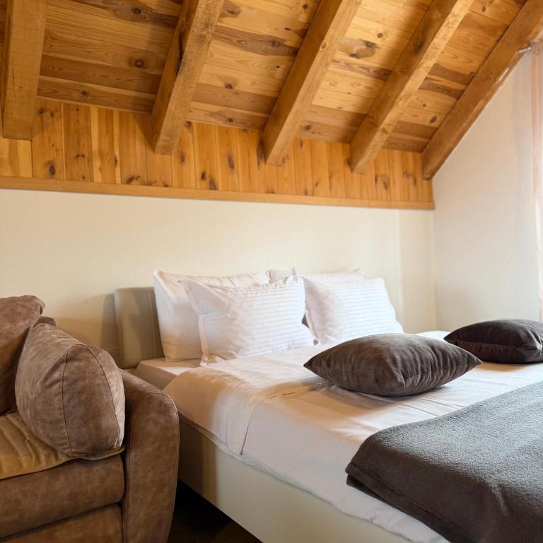 Lux Studio Apartments - Family Studio - 10