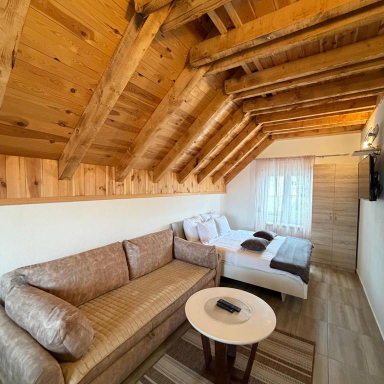 Lux Studio Apartments - Family Studio - 9