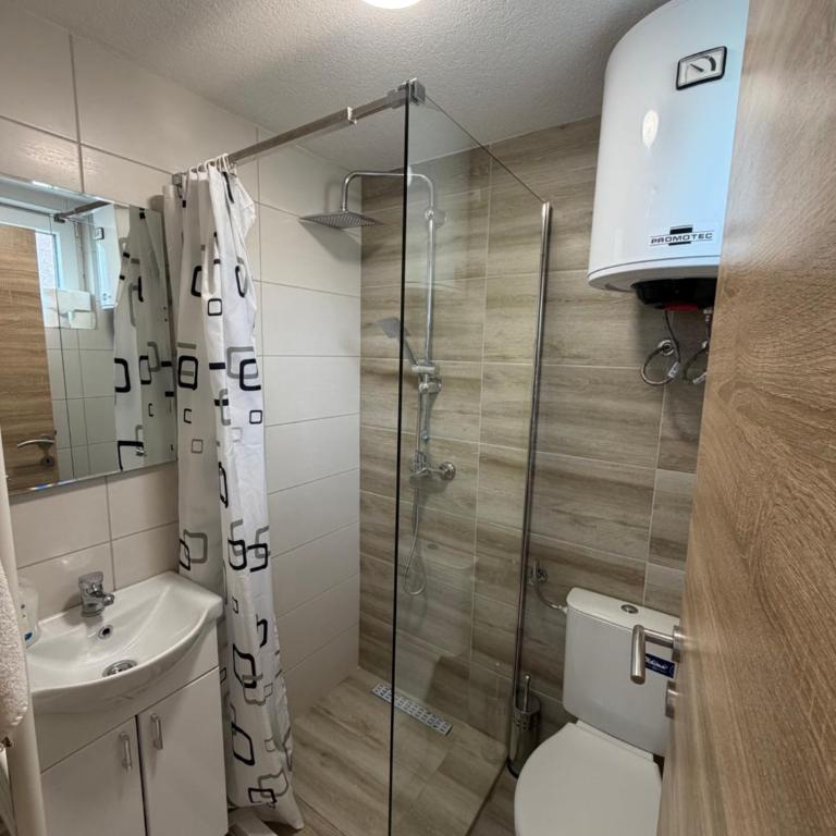 Lux Studio Apartments - Family Studio - 4