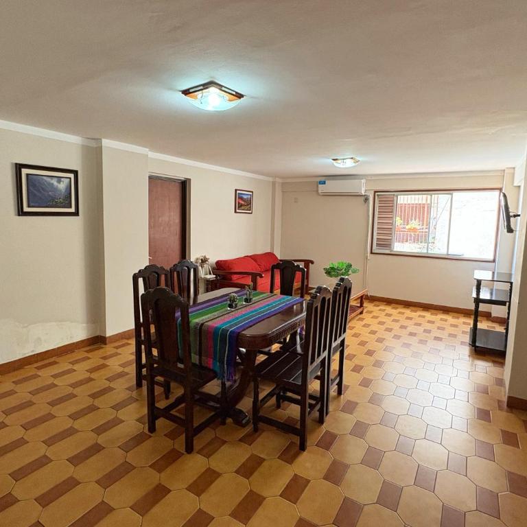 Amplios ambientes en el centro de Jujuy, ubicación ideal - Two-Bedroom Apartment - 6