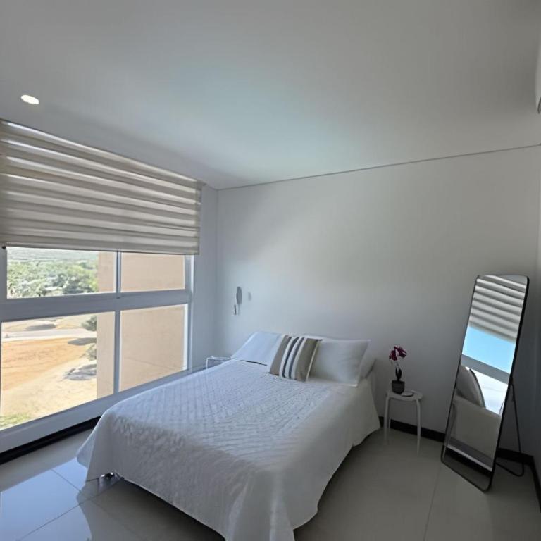 Ocean Club by Colproperty Management - Three-Bedroom Apartment - 3