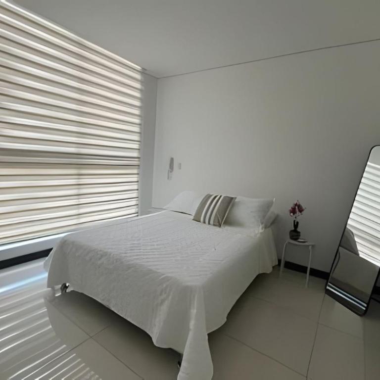 Ocean Club by Colproperty Management - Three-Bedroom Apartment - 4