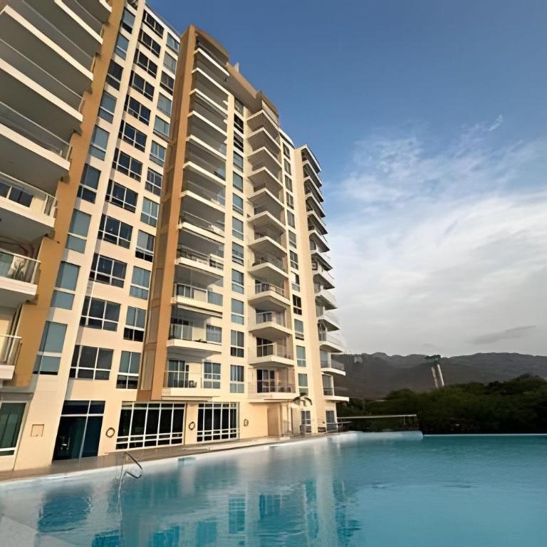 Ocean Club by Colproperty Management - Three-Bedroom Apartment - 12