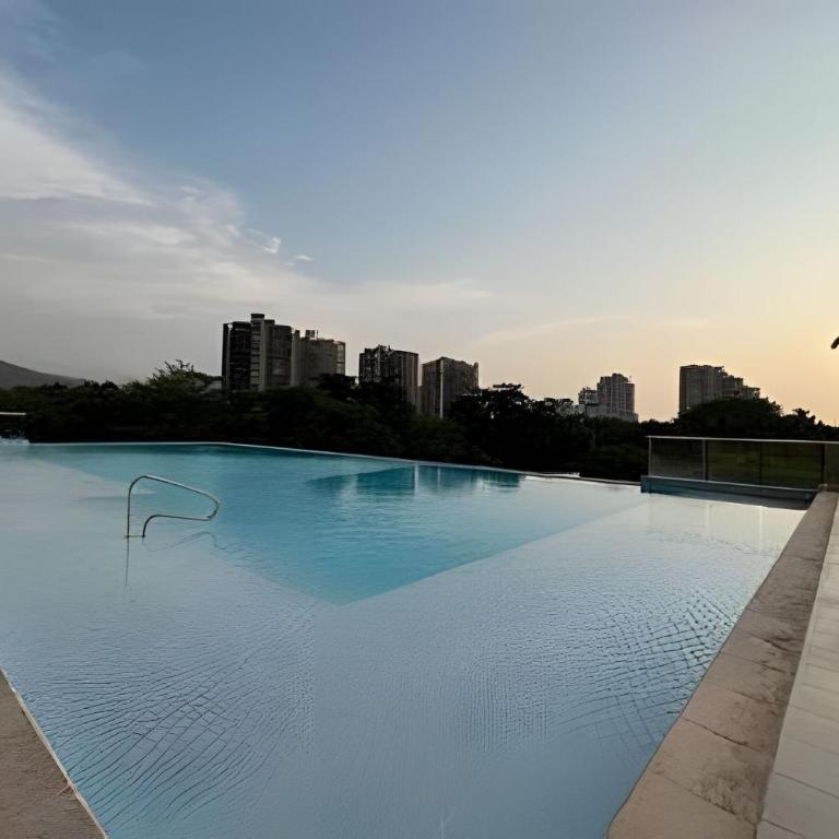 Ocean Club by Colproperty Management - Three-Bedroom Apartment - 14