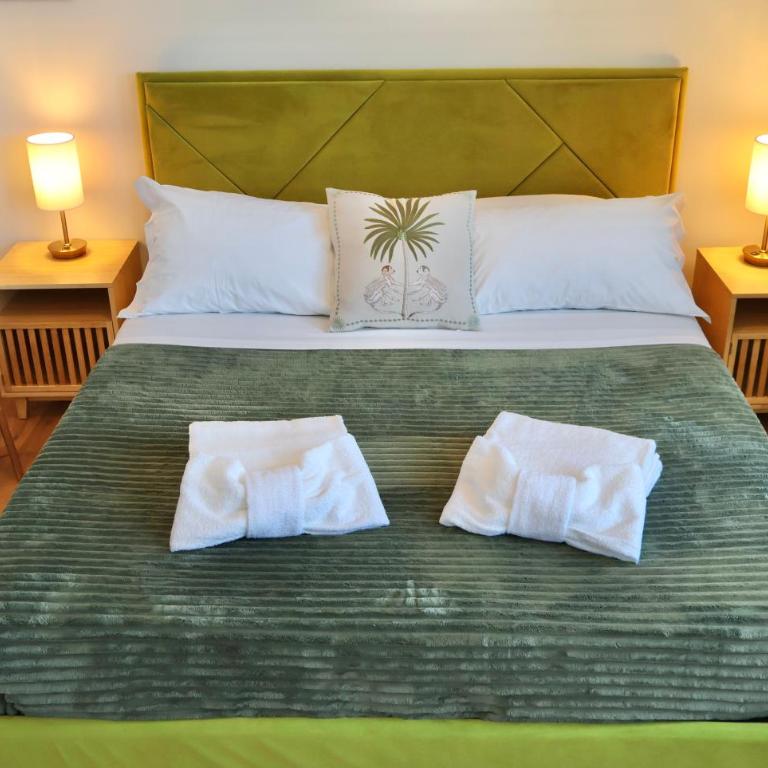 TAGA Rooms - Deluxe Room - 9