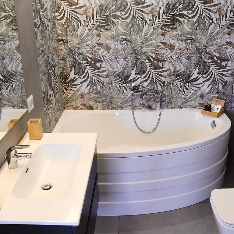TAGA Rooms - Deluxe Room - 15