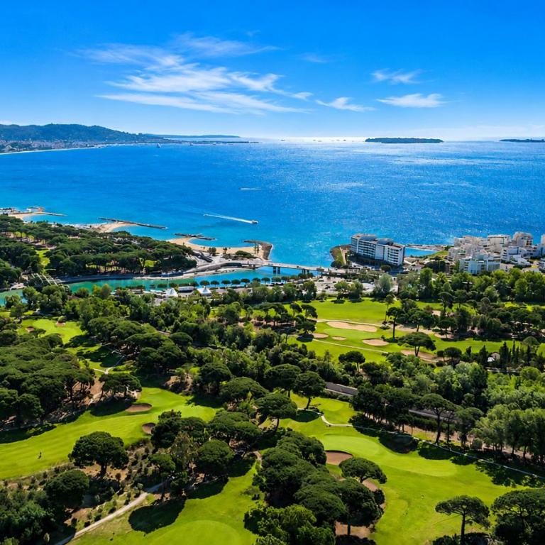 Ginkgo Studio - piscine, proche de la mer, Golf, WIFI - Monolocale con Vista Montagna - 24