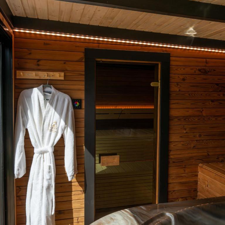 BELLE VUE - suite de luxe pour Amoureux - One-Bedroom Apartment - 25