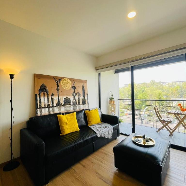 Stylish 2BR,sofá bed Reforma Prime Location - Three-Bedroom Apartment - 2