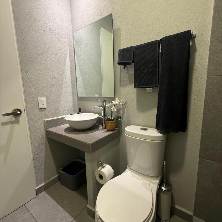 Stylish 2BR,sofá bed Reforma Prime Location - Three-Bedroom Apartment - 7