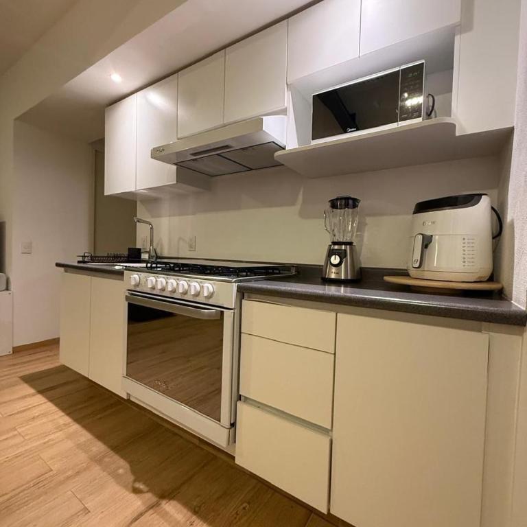 Stylish 2BR,sofá bed Reforma Prime Location - Three-Bedroom Apartment - 10
