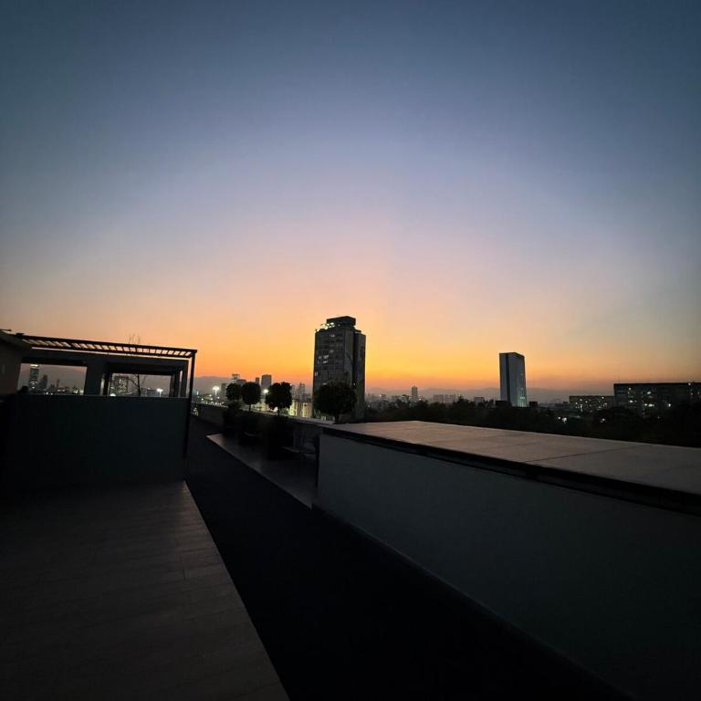 Stylish 2BR,sofá bed Reforma Prime Location - Three-Bedroom Apartment - 39