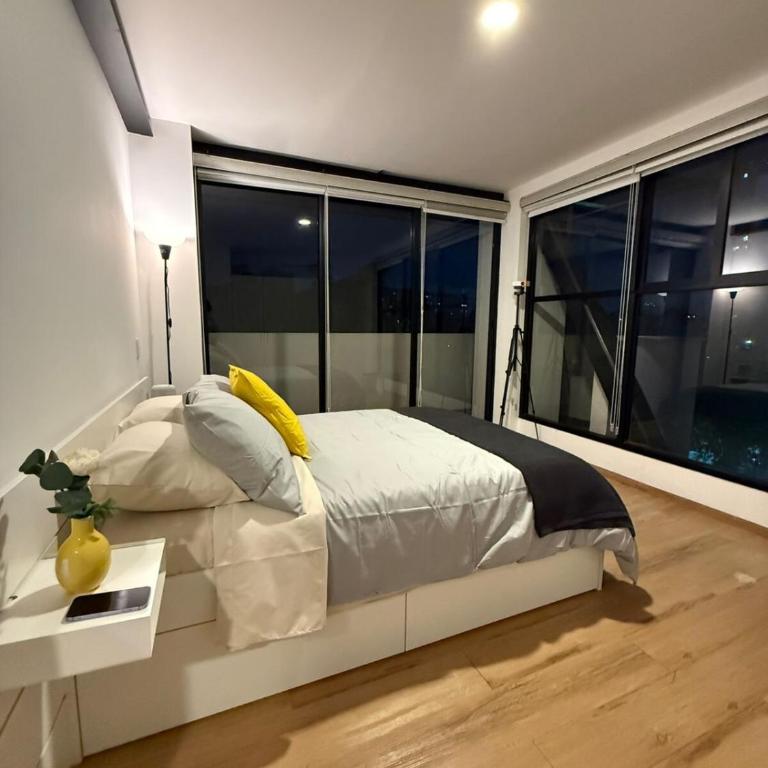 Stylish 2BR,sofá bed Reforma Prime Location - Three-Bedroom Apartment - 45