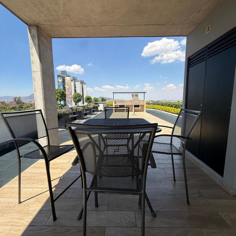 Stylish 2BR,sofá bed Reforma Prime Location - Three-Bedroom Apartment - 51