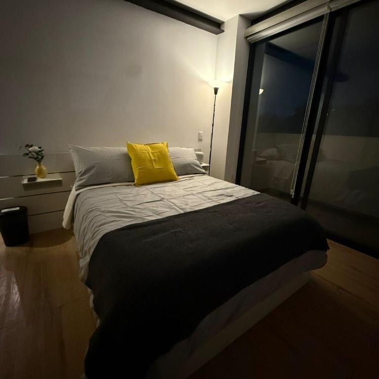Stylish 2BR,sofá bed Reforma Prime Location - Three-Bedroom Apartment - 68