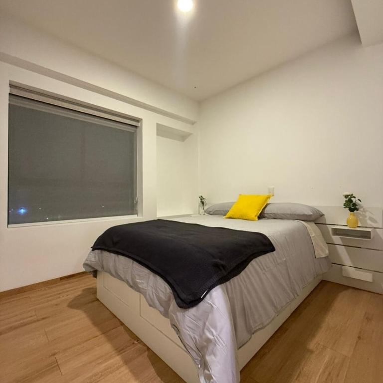 Stylish 2BR,sofá bed Reforma Prime Location - Three-Bedroom Apartment - 69