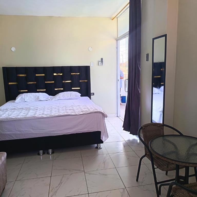 Amarena Resorts - Deluxe King Room - 1
