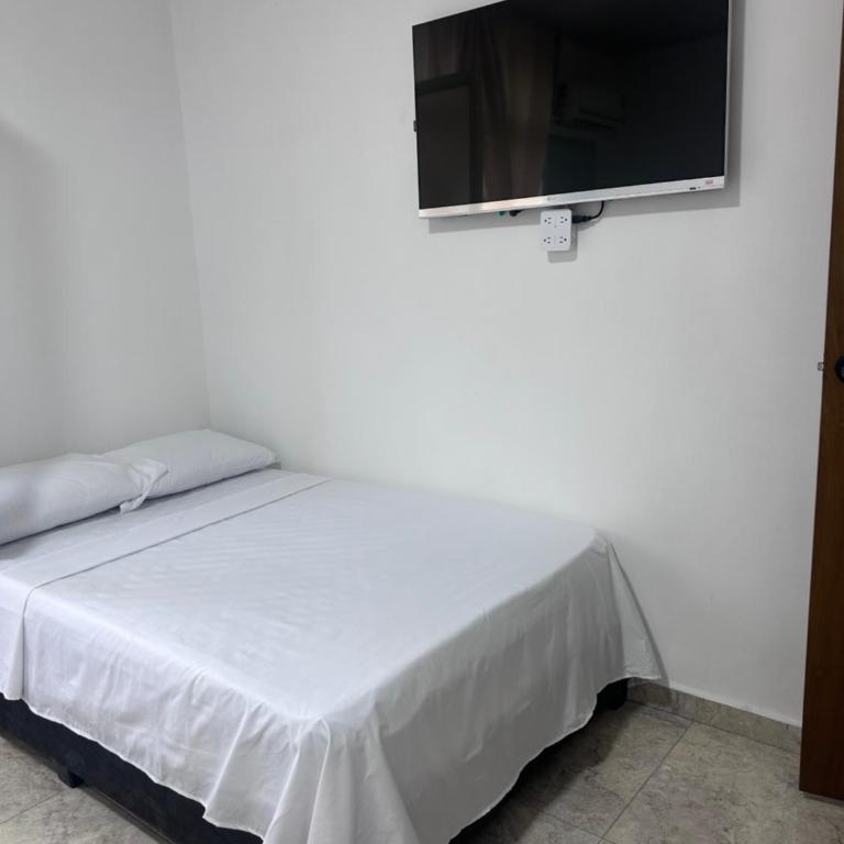 Hotel San Luis - Superior Twin Room with City View - 5