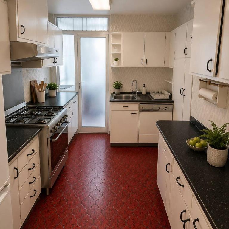 4 Bedrooms Apartment in Center - Apartamento - 7