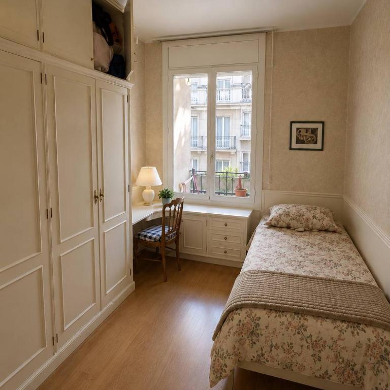 4 Bedrooms Apartment in Center - Apartamento - 6