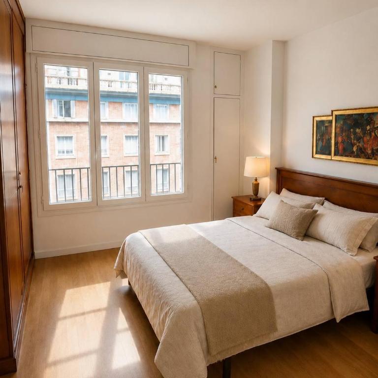 4 Bedrooms Apartment in Center - Apartamento - 3