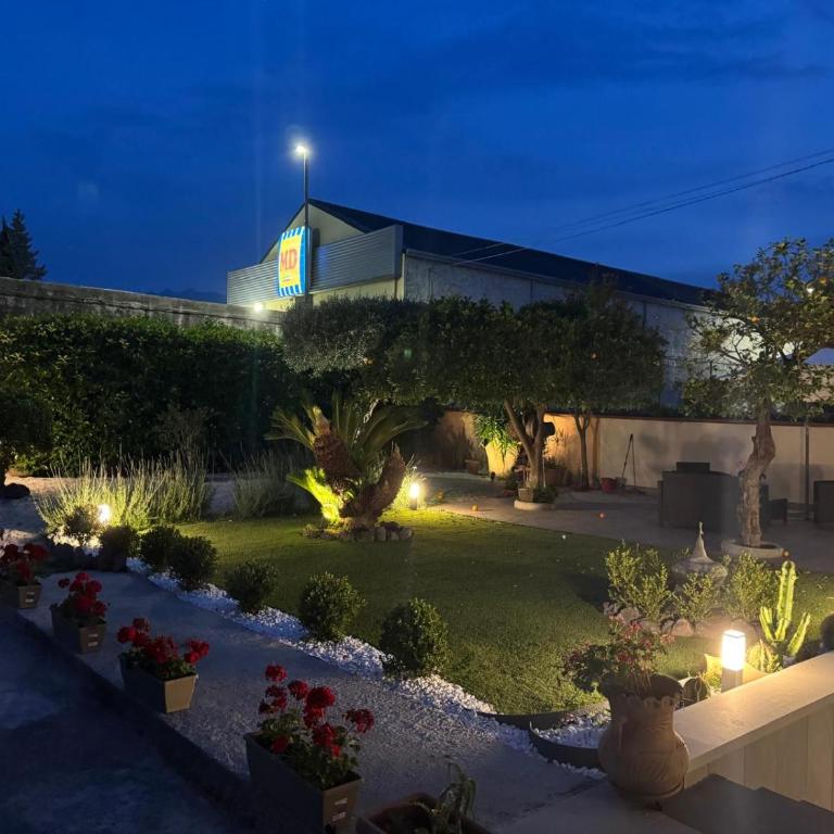 Petra Lavea - One-Bedroom House - 26
