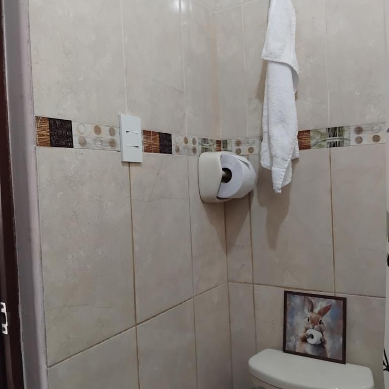 Habitación privada cómoda con WiFi y escritorio - Apartamento de 1 dormitorio - 8