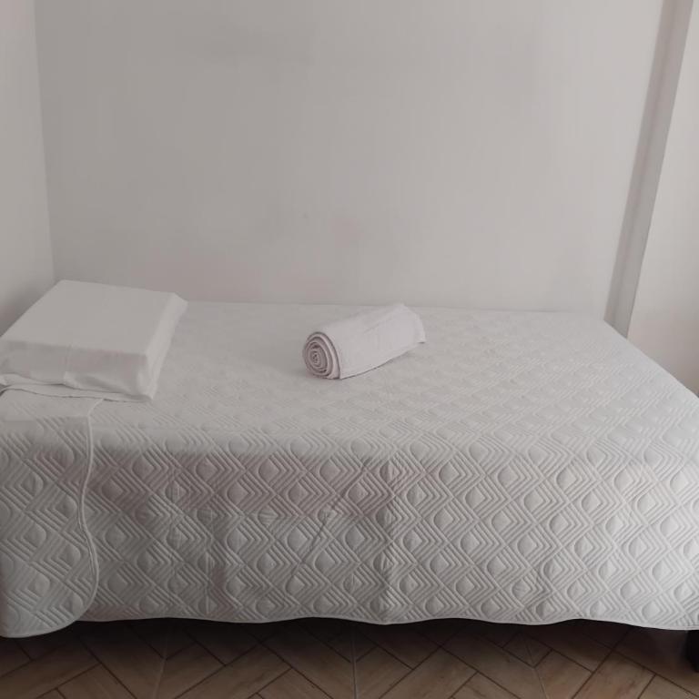 Habitación privada cómoda con WiFi y escritorio - Apartamento de 1 dormitorio - 4