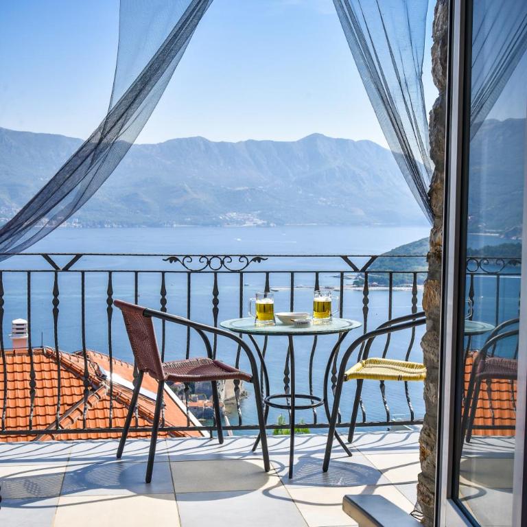 Studios Kalina - Studio sa Terasom i Pogledom na More (4 Odrasle Osobe) - 2