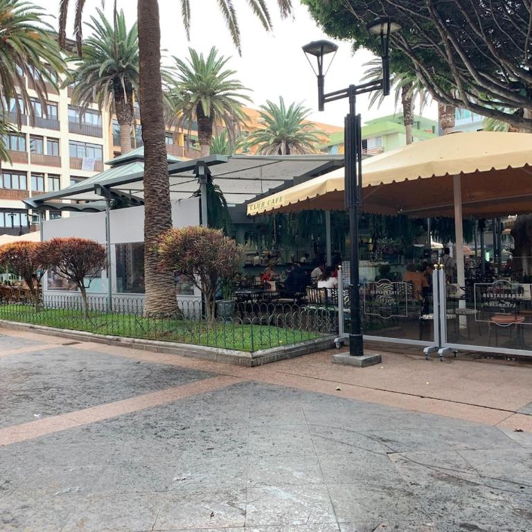 Plaza del Charco, Apartment with Pool, fast Wi-Fi and Views - Apartamento de 1 dormitorio - 40