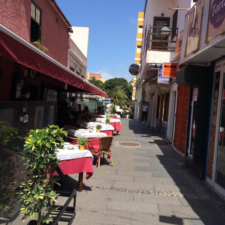 Plaza del Charco, Apartment with Pool, fast Wi-Fi and Views - Apartamento de 1 dormitorio - 48