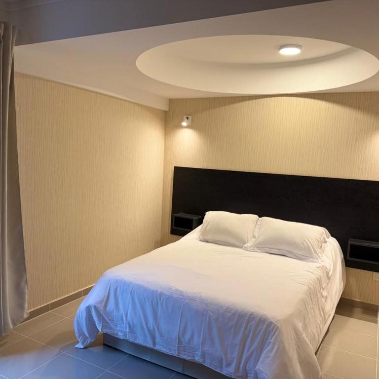 Apart Hotel Ostrón - Habitación Triple Deluxe con vistas al mar - 19