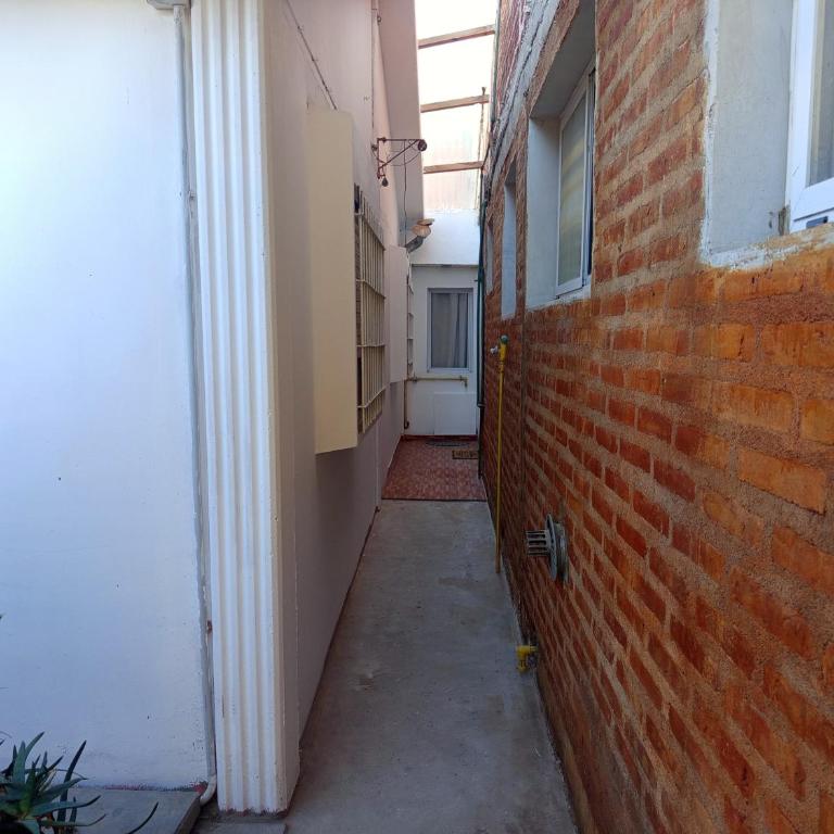 Dpto nqn muy buena ubicación - Apartamento de 1 dormitorio - 6