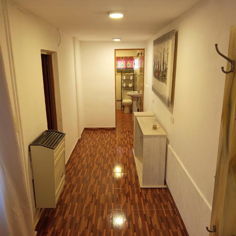 Dpto nqn muy buena ubicación - Apartamento de 1 dormitorio - 10