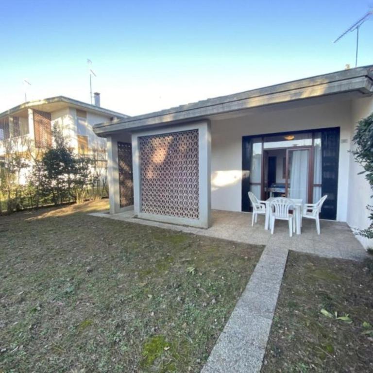 Familiar house with fenced garden in Bibione - Apartment - 1