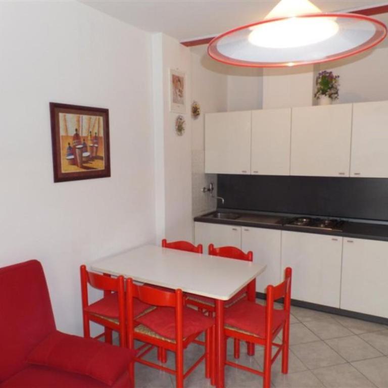 Cozy flat just 100 m from the golden beach - Appartamento - 6