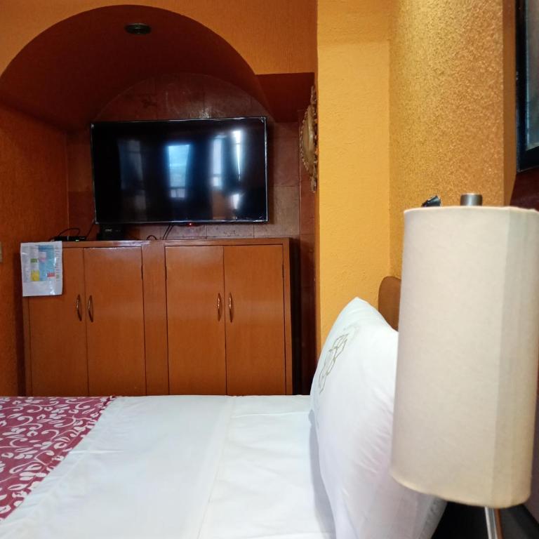 Hotel Real Azteca - Habitación Doble - 10