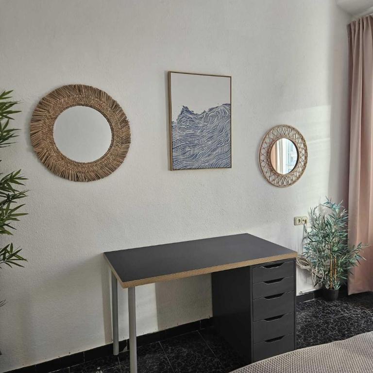 Heart of Málaga · Walk to Beach & Port - Apartamento de 3 dormitorios - 10