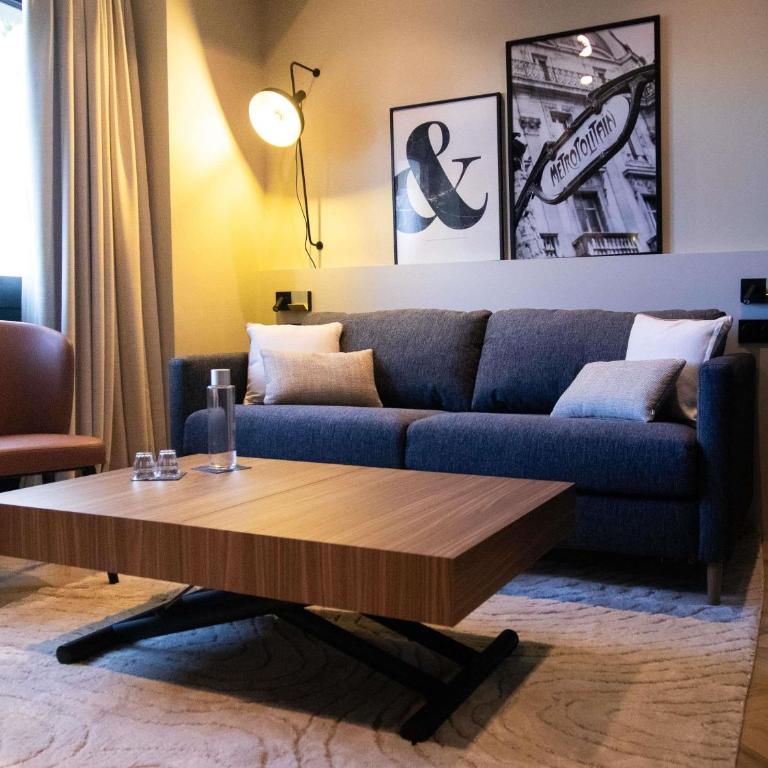 Mercure Paris Tour Eiffel Pont Mirabeau - Apartamento Superior con 1 cama doble y sofá - 2