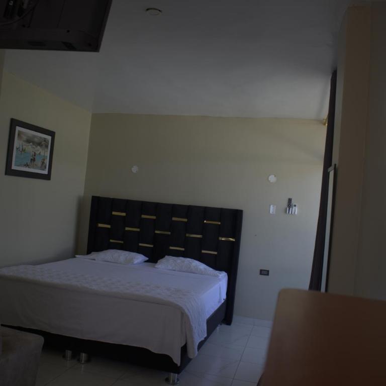 Amarena Resorts - Deluxe King Room - 5