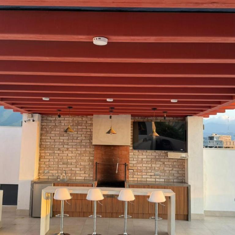 Departamento a metros del Estadio BBVA, con acceso a terraza espectacular y asador - One-Bedroom Apartment - 1
