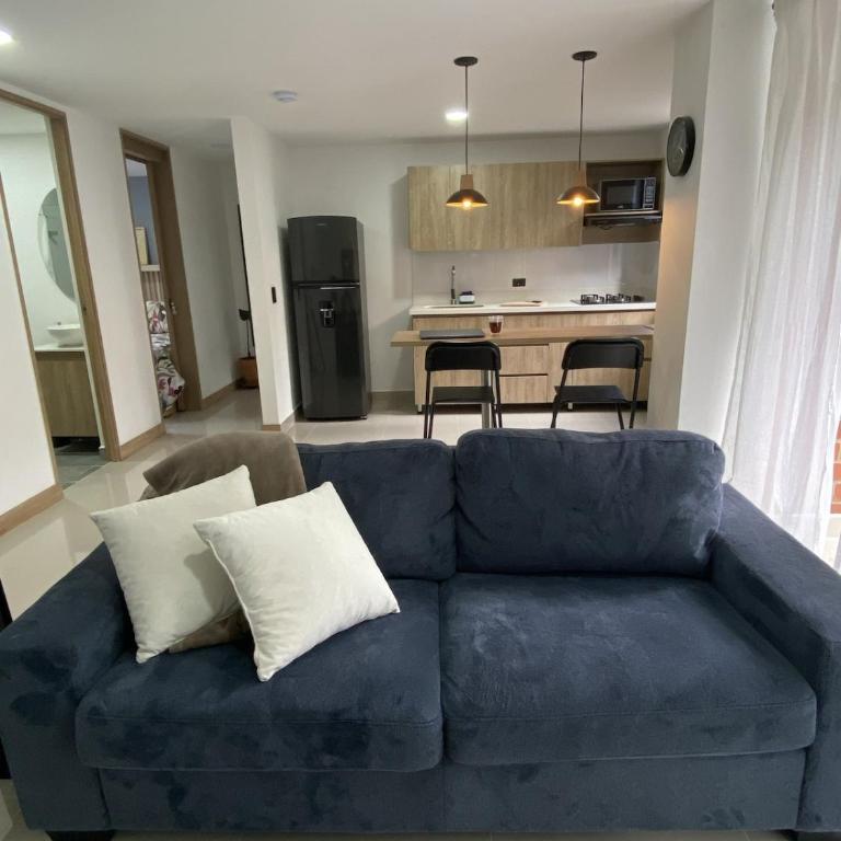Your home in Medellín , 2 Bedrooms, La Floresta - Apartamento de 2 dormitorios con balcón - 14