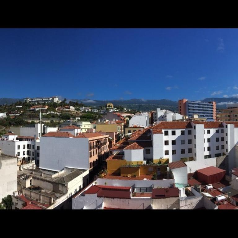 Best Location Plaza del Charco, Pool and Views and strong Wi-Fi - Apartamento de 1 dormitorio - 60