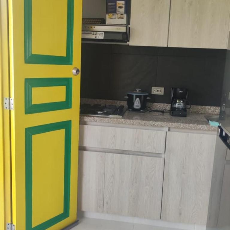 apartamento vacacional yel - Three-Bedroom Apartment - 16