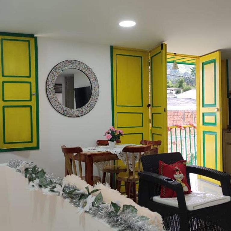 apartamento vacacional yel - Three-Bedroom Apartment - 1