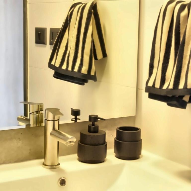 Depto Elegante con Balcón Centro Santiago - Apartamento de 1 dormitorio - 41