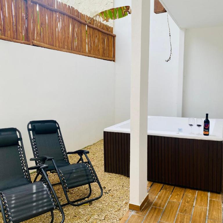2 BR Condo with jacuzzi in La Veleta - Apartamento de 2 dormitorios - 11