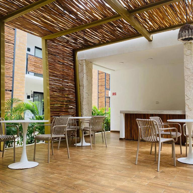 2 BR Condo with jacuzzi in La Veleta - Apartamento de 2 dormitorios - 17