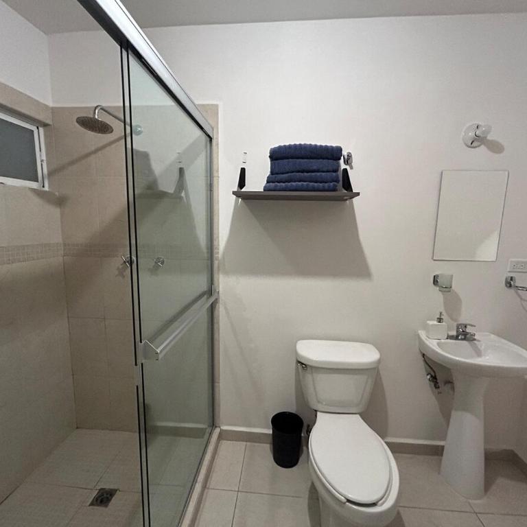 Residence with pool for 10 people FIFA World Cup 2026 - Three-Bedroom House - 28
