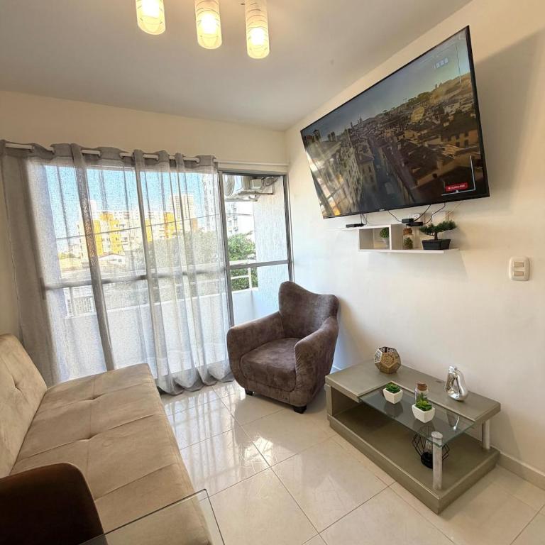 Apartamento Vacacional cerca del Mar y centro histórico - Three-Bedroom Apartment - 5